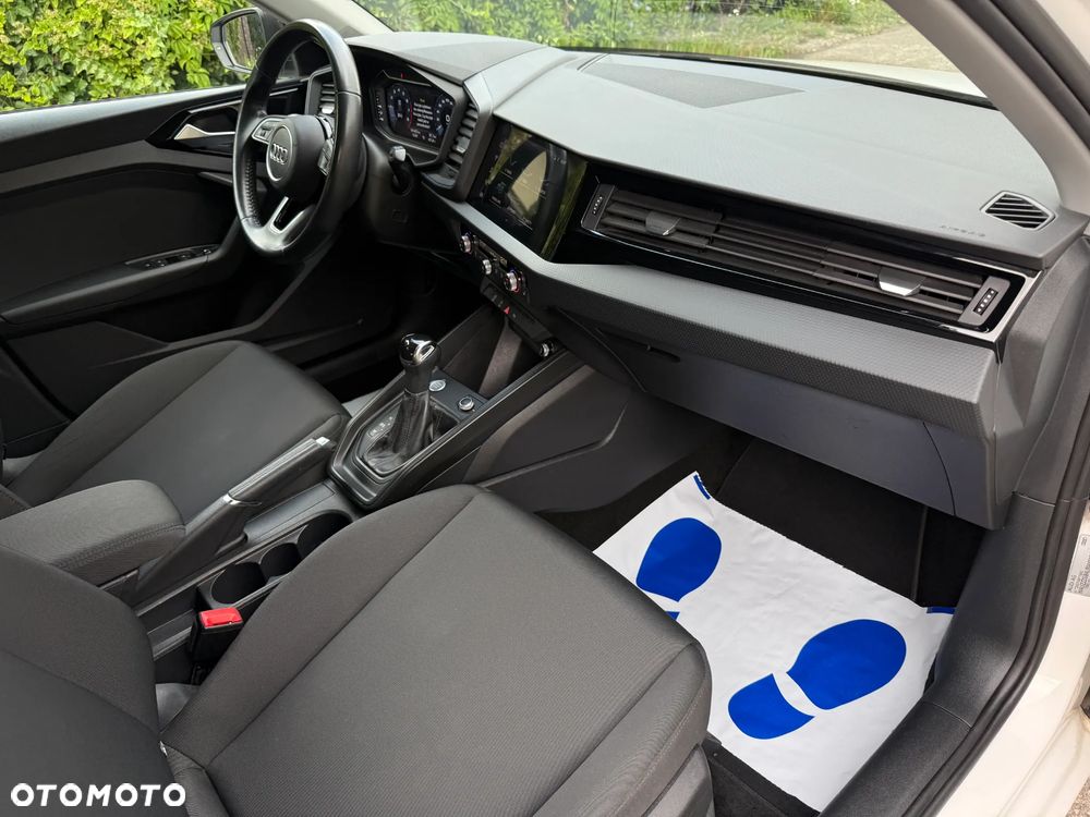 Audi A1 Sportback 30 TFSI S tronic - 13