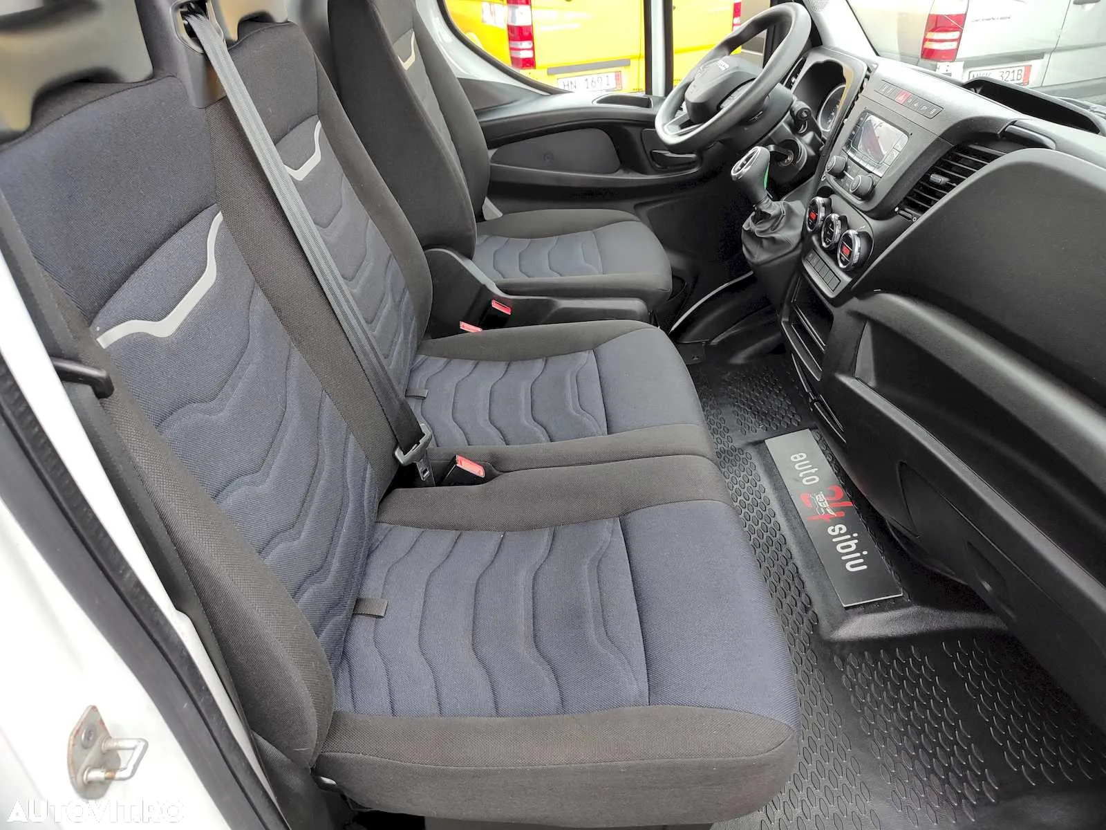 Iveco Daily 35C16 Extralung 2020. roti duble, Masa max. 3500 kg. - 23
