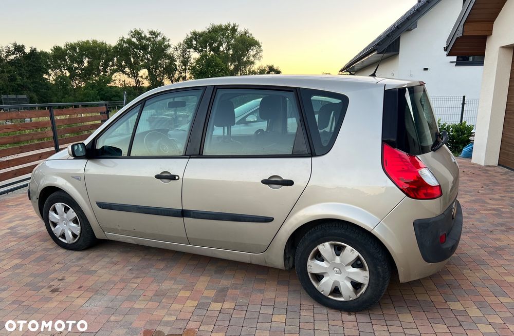 Renault Scenic 1.6 16V Infinity - 5