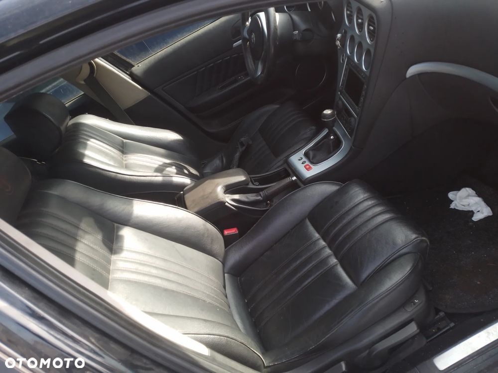 ALFA ROMEO 159 1.9 JTS  05-11   PAS PRZEDNI KOMPLETNY CHŁODNICE  802/B - 18
