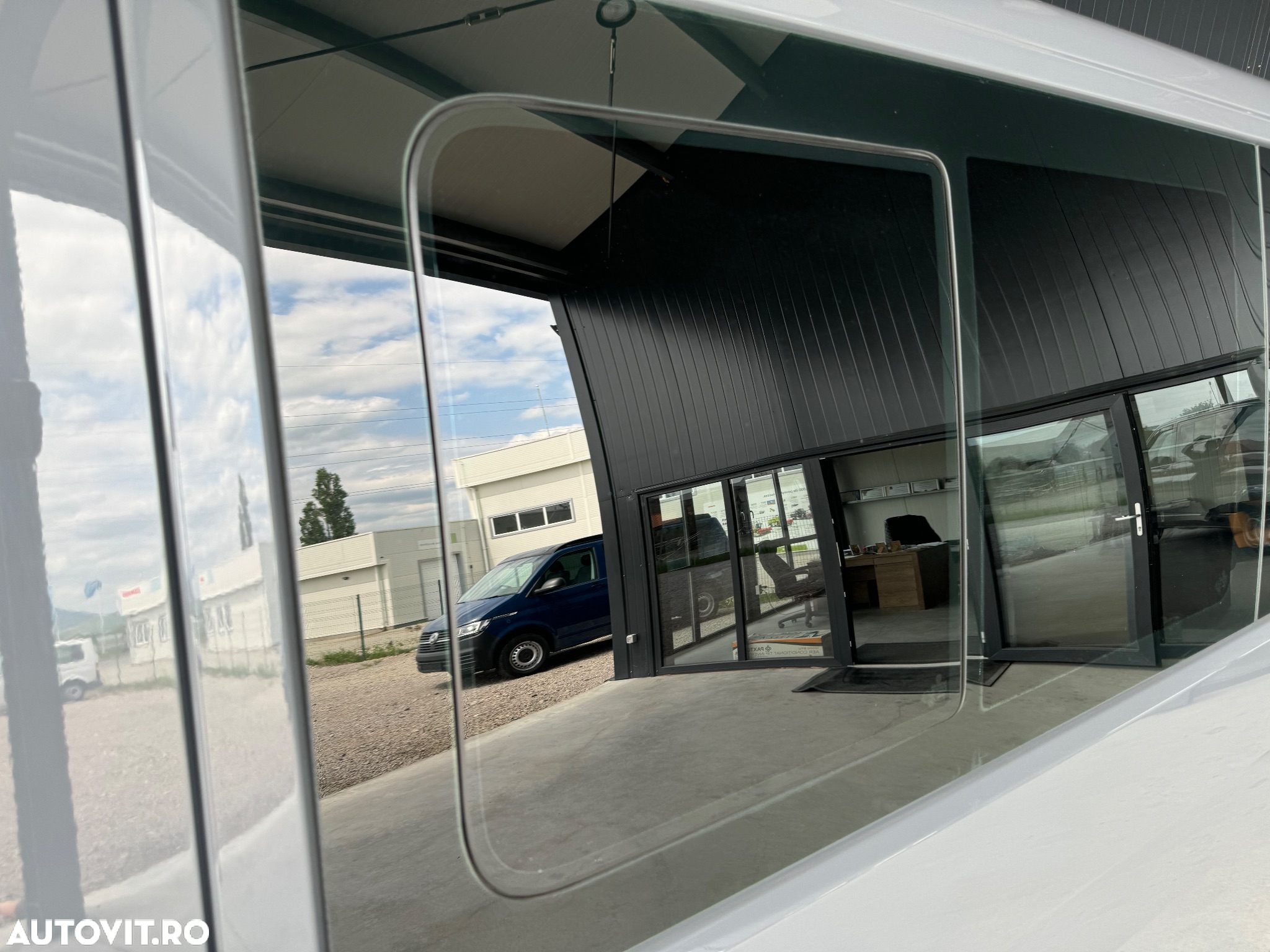 Volkswagen Transporter T6 DSG Lang - 18