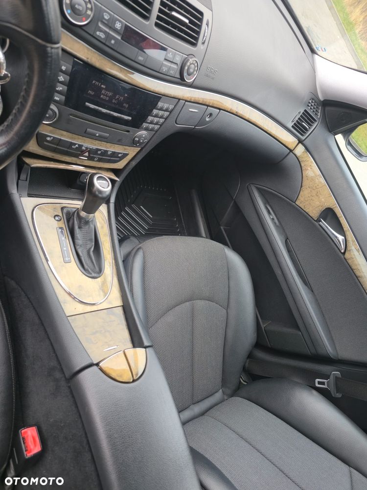 Mercedes-Benz Klasa E - 12