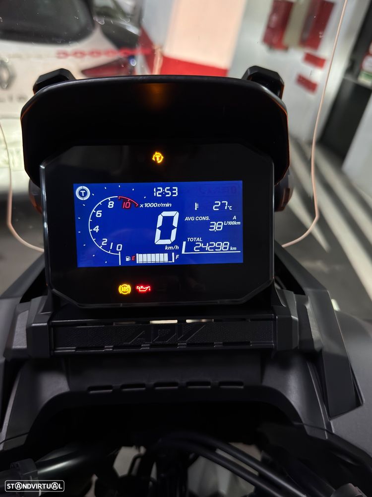 Honda ADV - 10