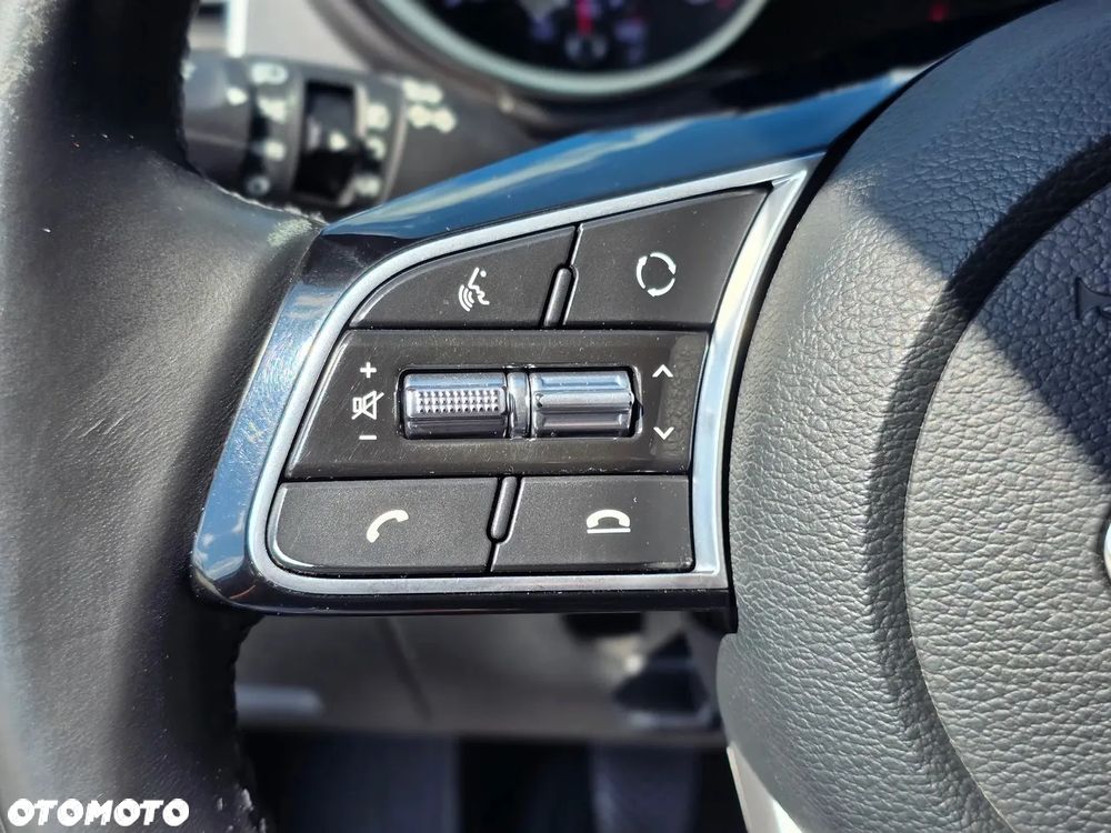 Kia Ceed 1.6 CRDi SCR L - 27