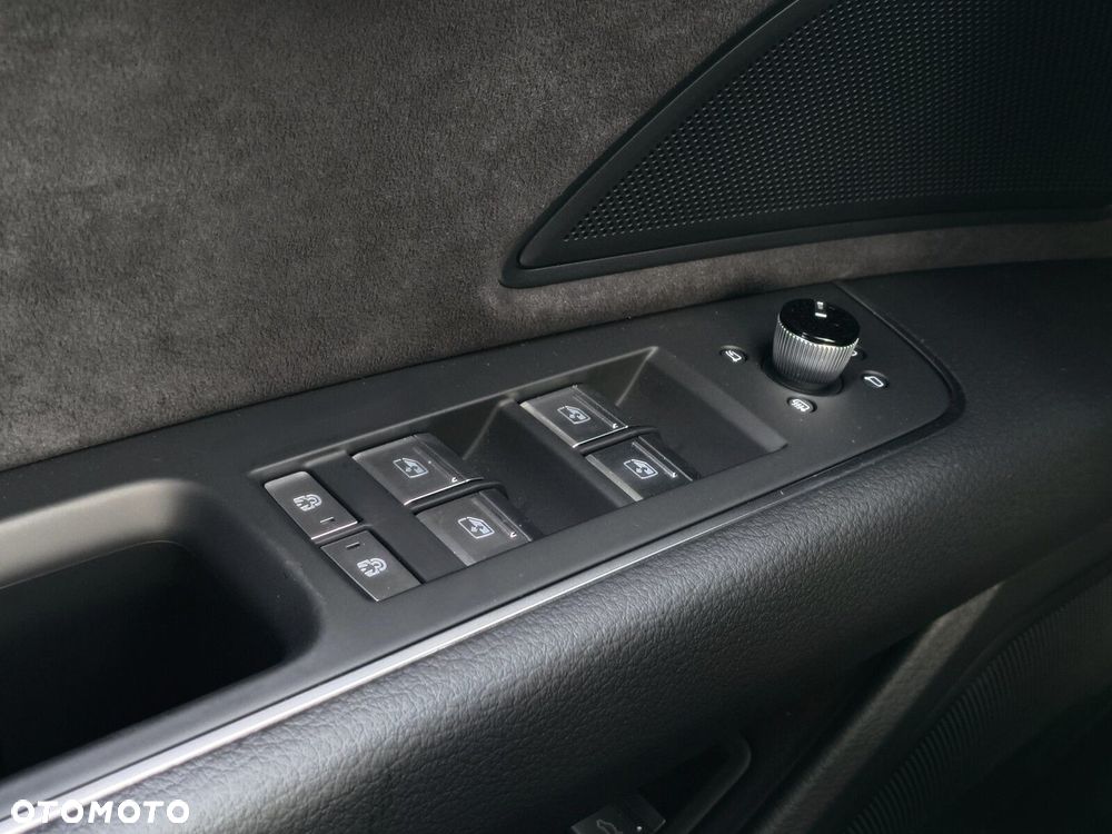 Audi A8 - 22
