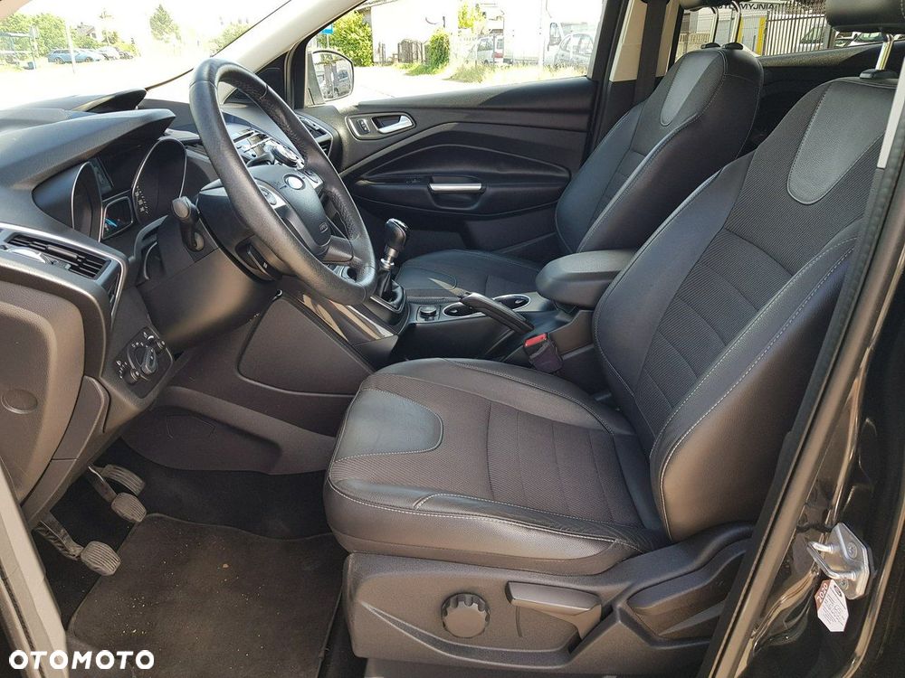 Ford Kuga - 13