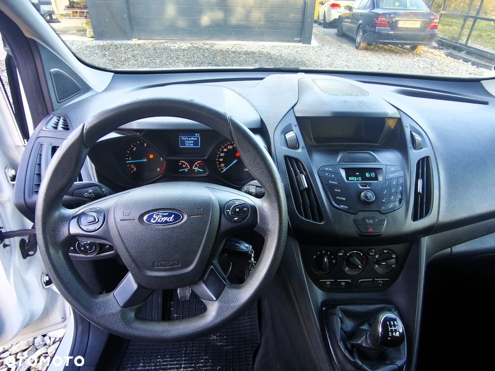 Ford Transit Connect - 25