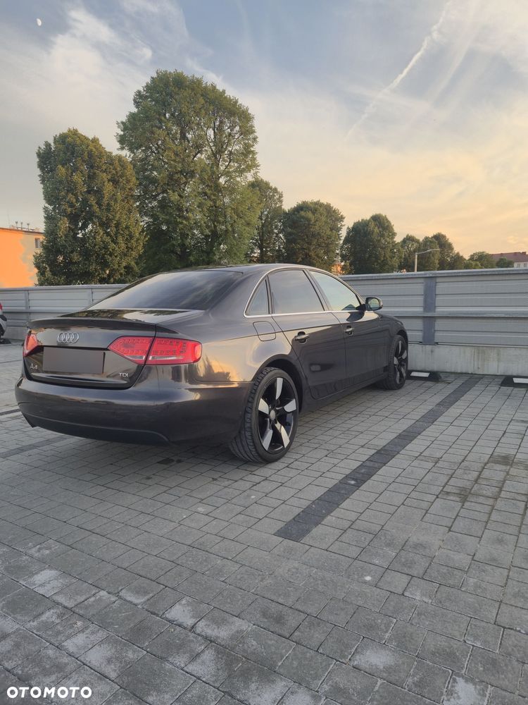 Audi A4 Limousine 2.0 TDI Limited Edition - 12