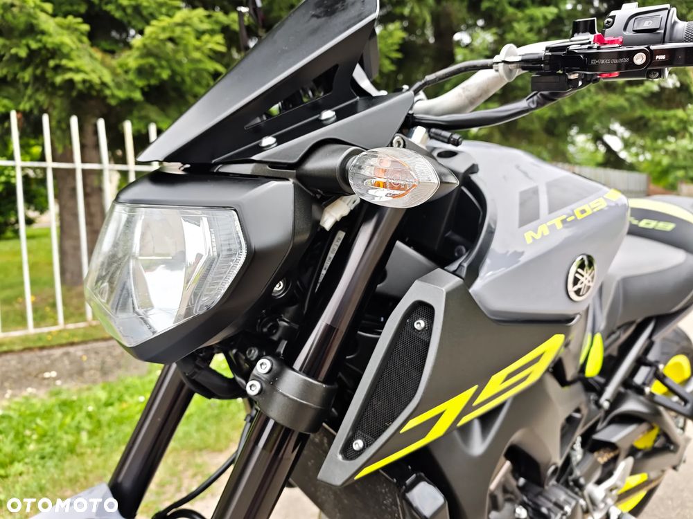 Yamaha MT - 16