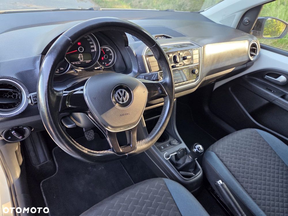 Volkswagen up! - 6