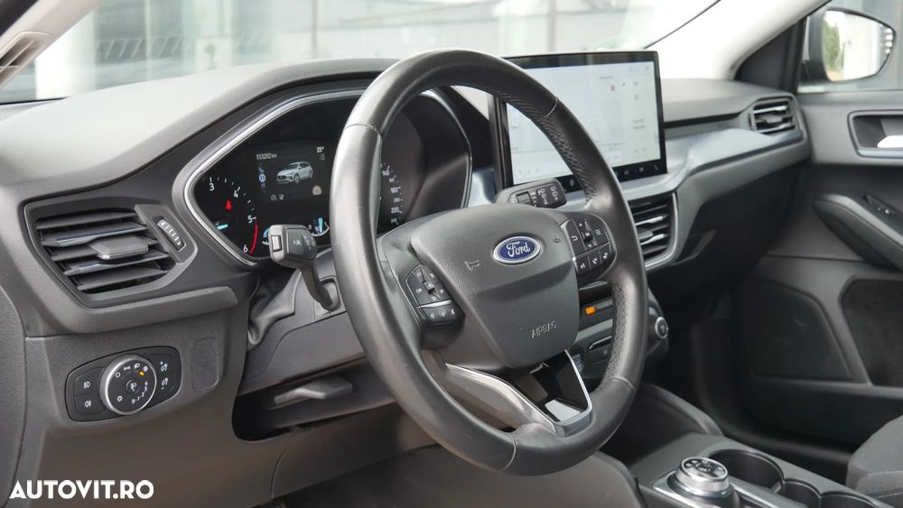 Ford Focus 1.5 EcoBlue Start-Stopp-System Aut. ACTIVE DESIGN - 3