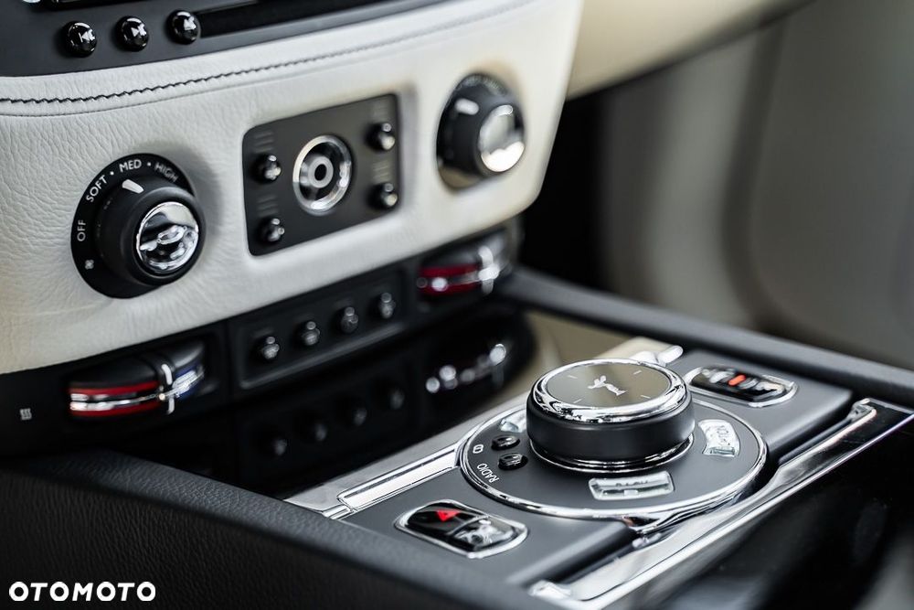 Rolls-Royce Ghost - 11
