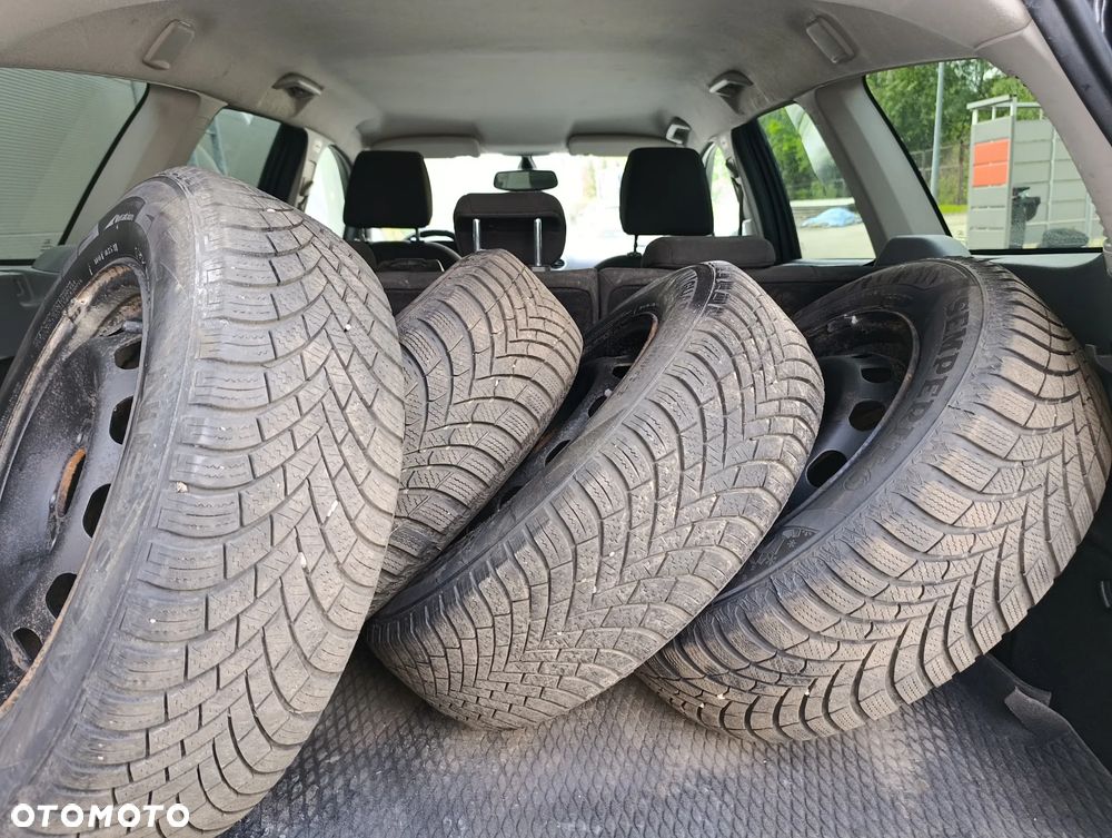 Ford Focus 1.6 16V Style+ - 19
