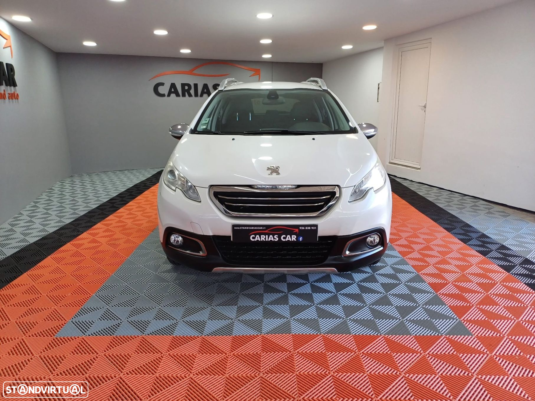 Peugeot 2008 1.2 PureTech Allure - 3