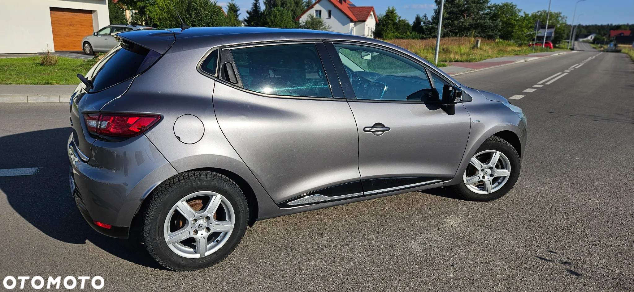 Renault Clio 1.2 16V 75 Limited - 3
