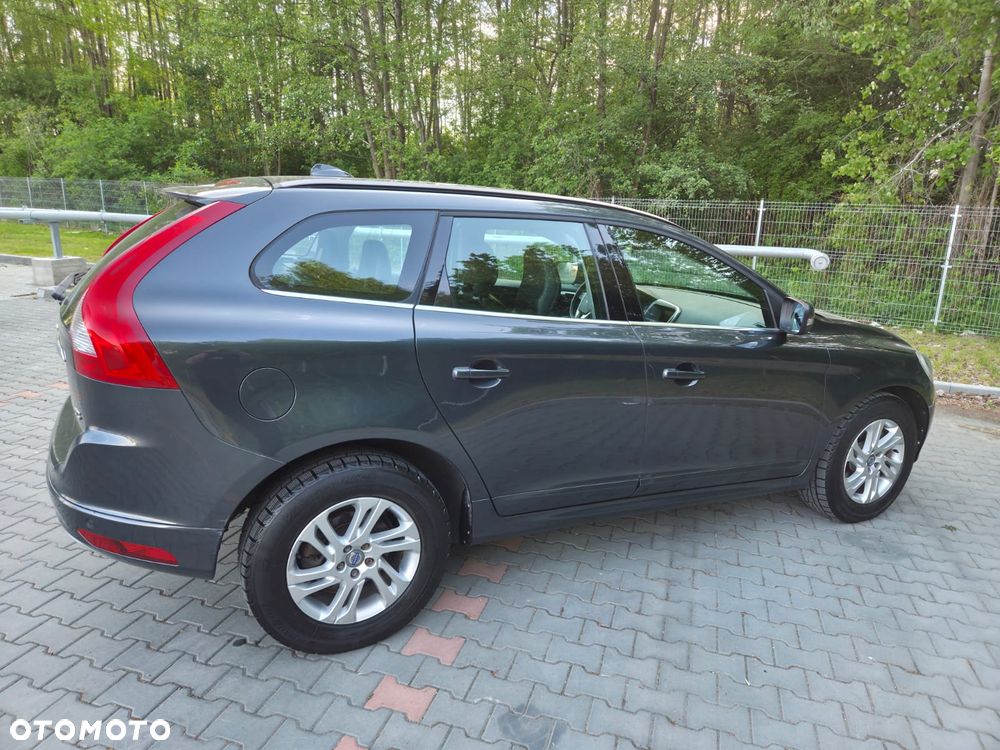Volvo XC 60 D3 Drive-E Momentum - 10