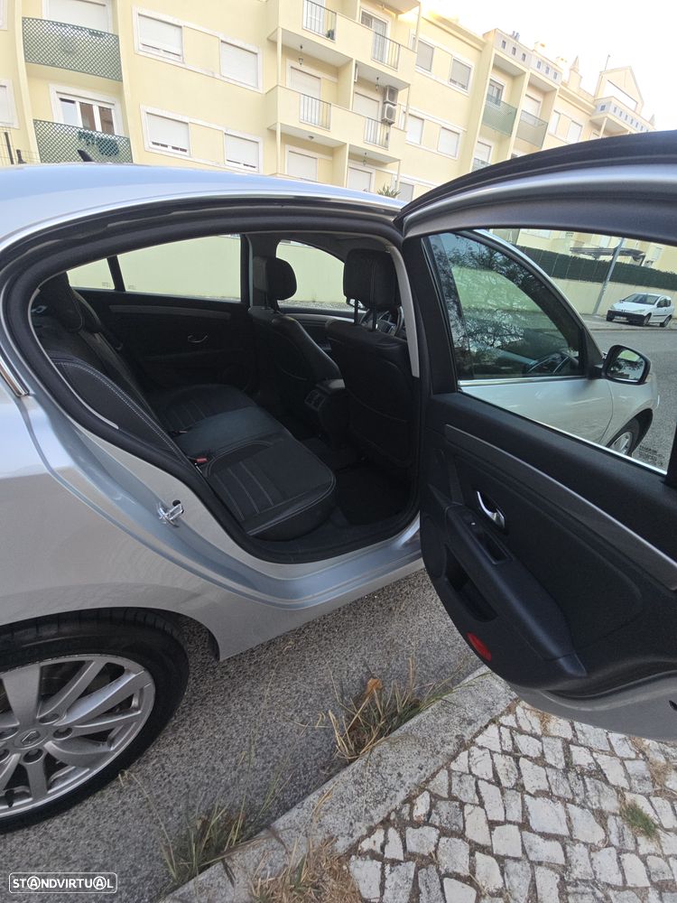 Renault Laguna 1.5 dCi Dynamique S - 32