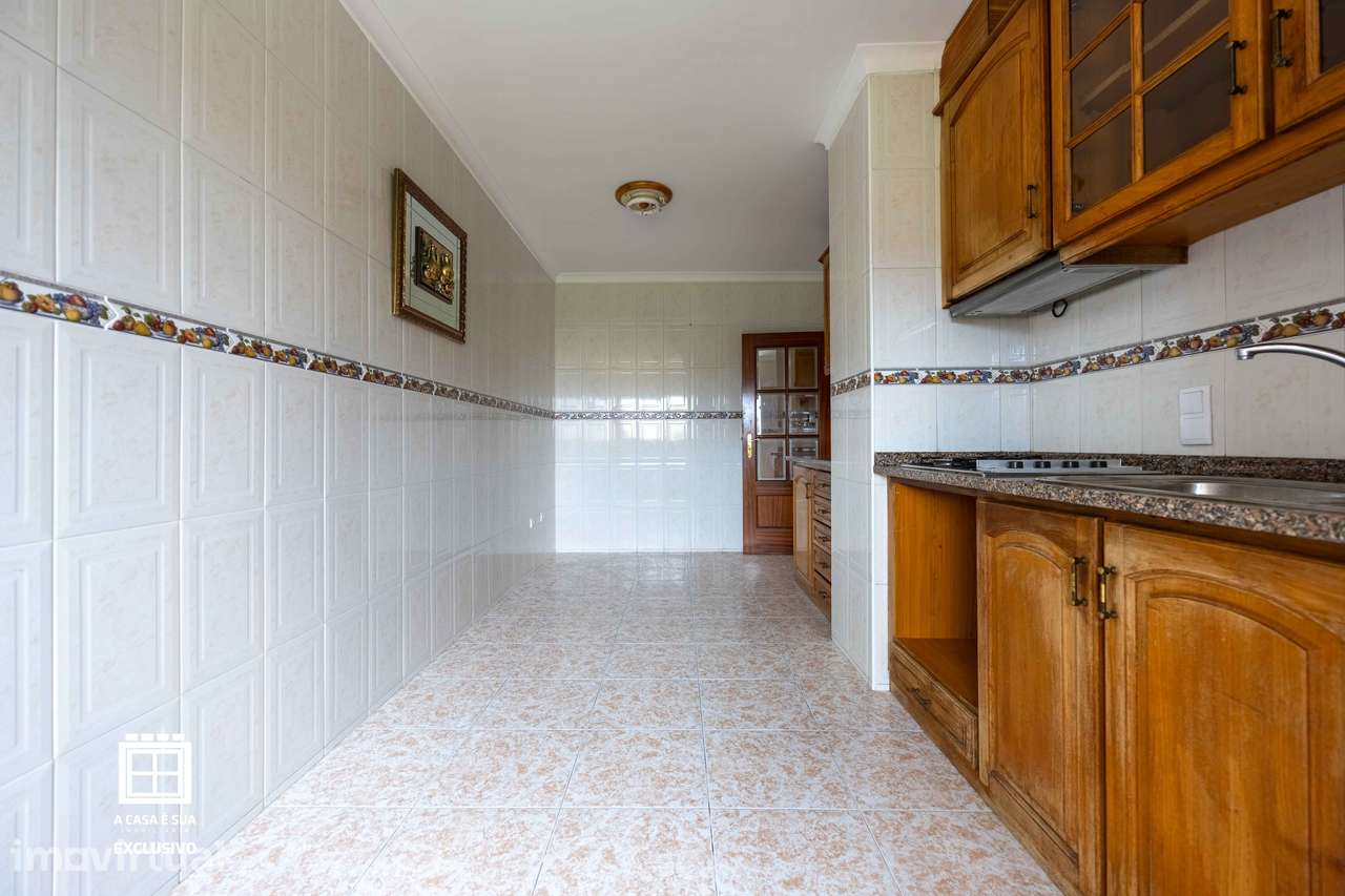 Andar de Moradia T4 Duplex em São João de Ver, S. M. Feira - Grande imagem: 3/40