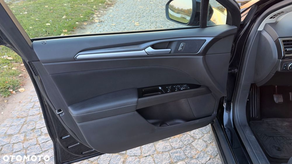 Ford Mondeo - 7