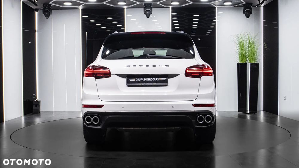 Porsche Cayenne Diesel Platinum Edition - 6