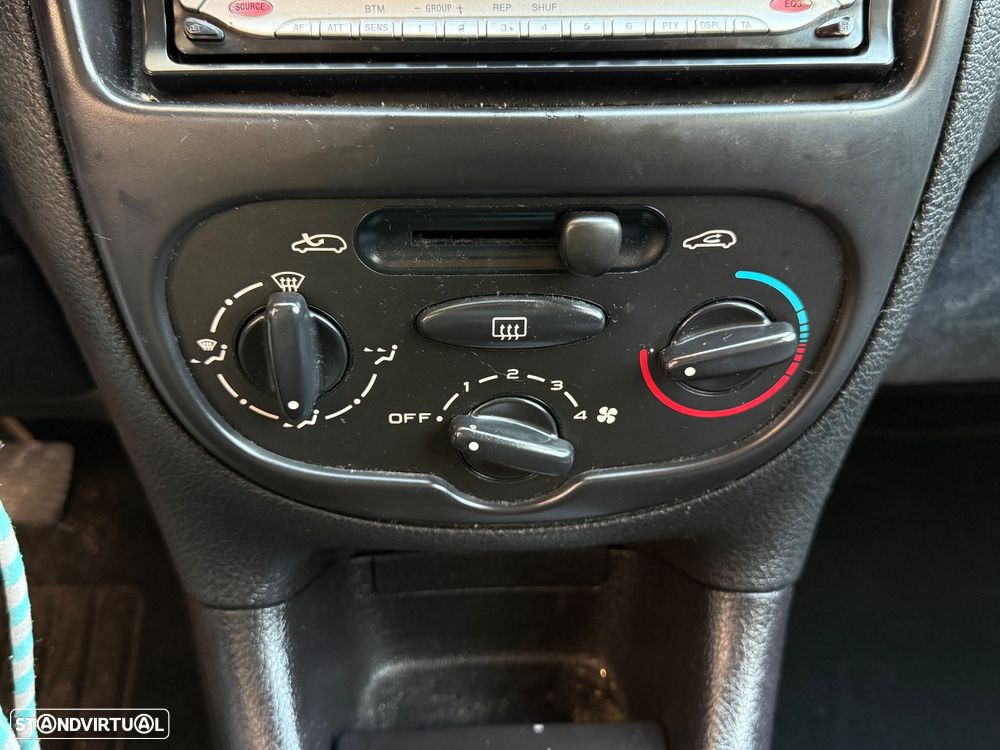 Peugeot 206 1.1 XR - 21