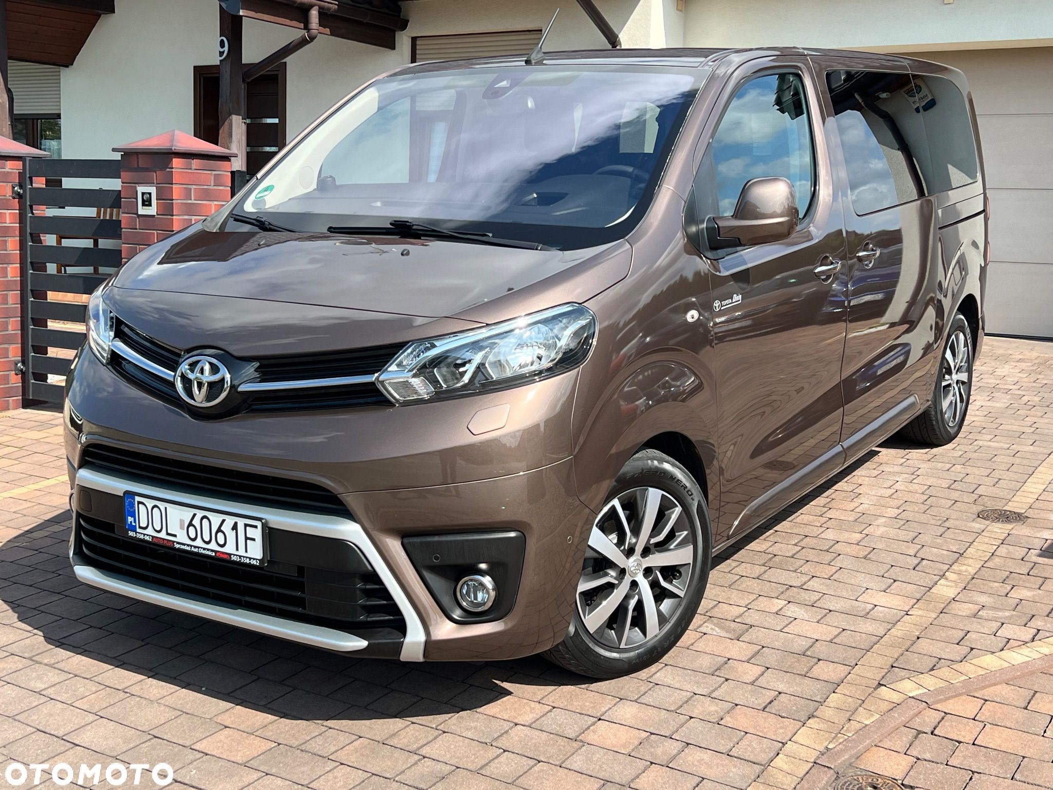 Toyota ProAce 2,0-l-D-4D L1 (8-Si.) Verso Family Comfort - 1