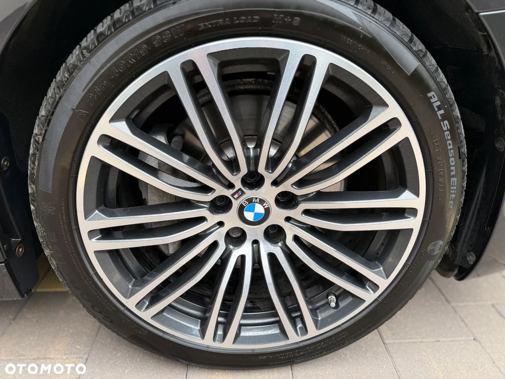 BMW Seria 5 530i xDrive M Sport Edition - 21