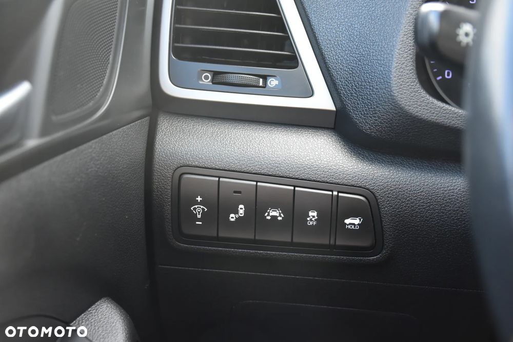 Hyundai Tucson - 16