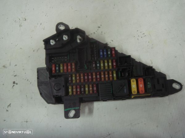 Caixa Relés/Fusíveis Bmw 5 Touring (E61) - 1