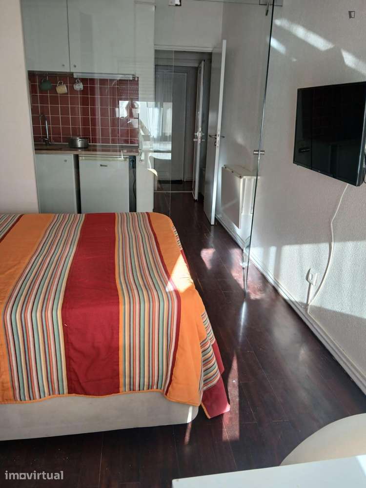 Estúdio - localizado em Lisbon - Grande imagem: 5/24