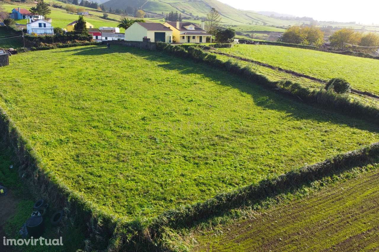 Terreno Panorâmico à Venda em Lagoa, Ilha de São Miguel - Grande imagem: 5/11