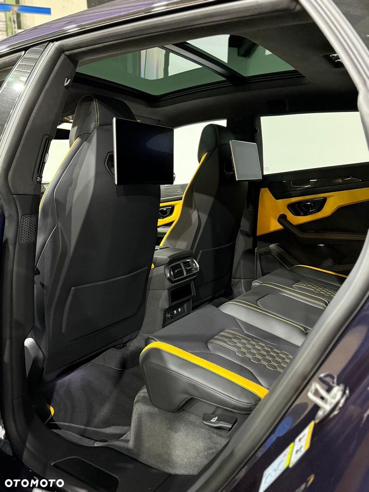 Lamborghini Urus - 29