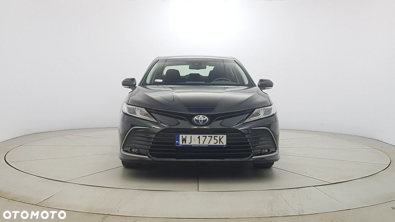 Toyota Camry - 2