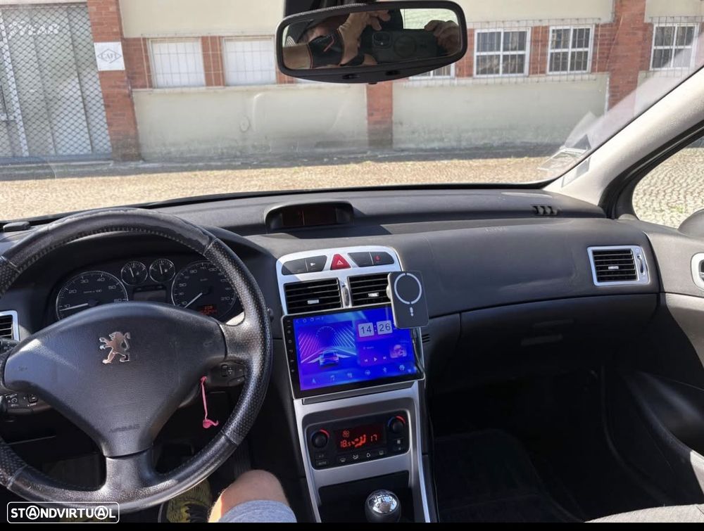 Peugeot 307 1.4 16V Executive - 3
