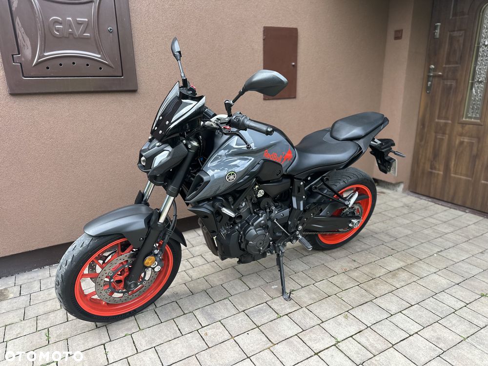 Yamaha MT - 17