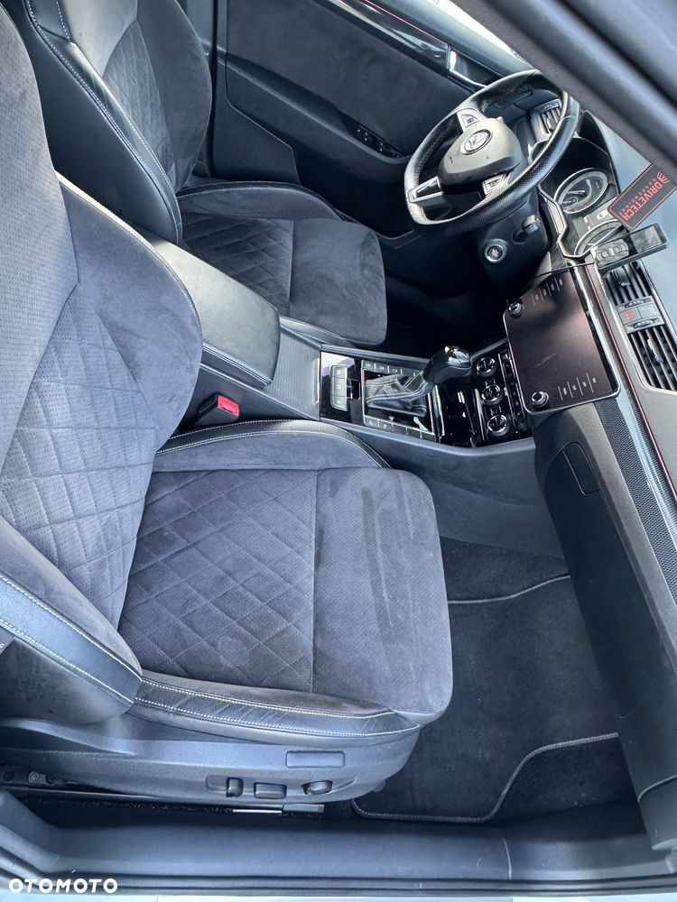 Skoda Superb Combi 2.0 TSI 4x4 DSG SportLine - 19