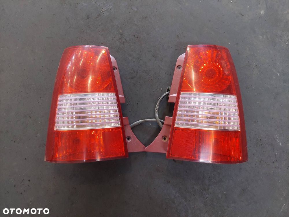KLAPA BAGAŻNIKA + LAMPY KIA PICANTO I HB 5D O3 - 2