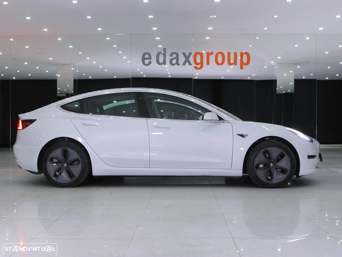 Tesla Model 3 Long-Range RWD - 2