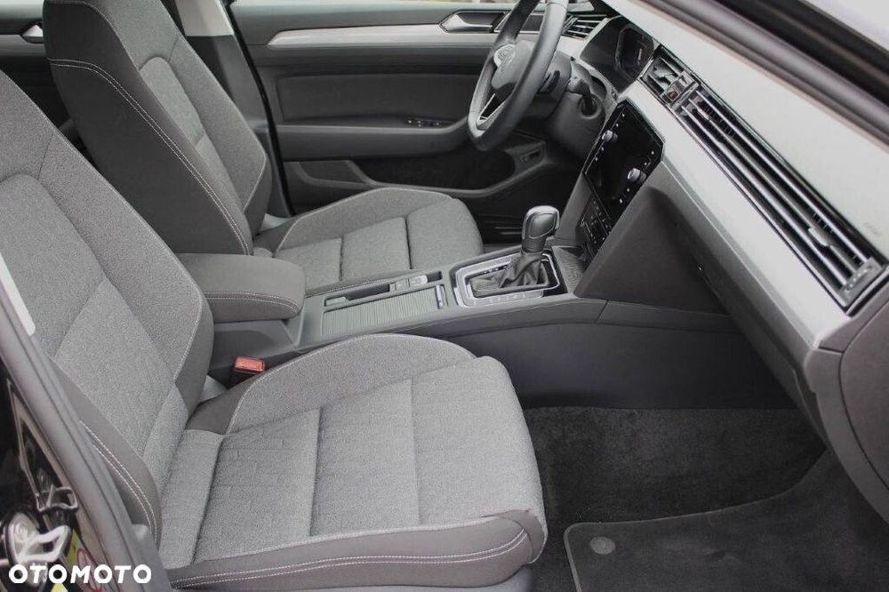 Volkswagen Passat Variant 2.0 TDI EVO Business DSG - 17