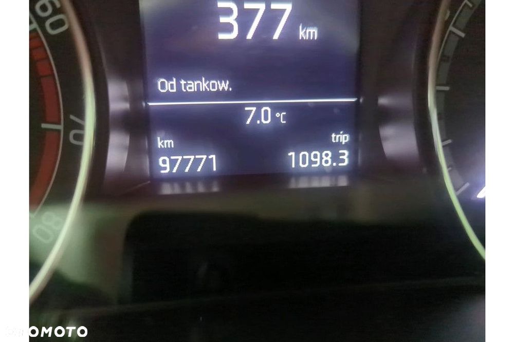 Skoda Fabia 1.0 TSI Ambition Plus - 6