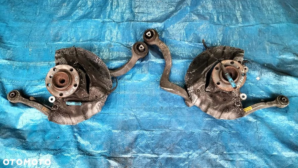 ZWROTNICA PIASTA WAHACZ WAHACZE CZUJNIK ABS ZAWIESZENIE LEWY PRAWY PRZÓD 6755835 6755836 BMW E65 - 1