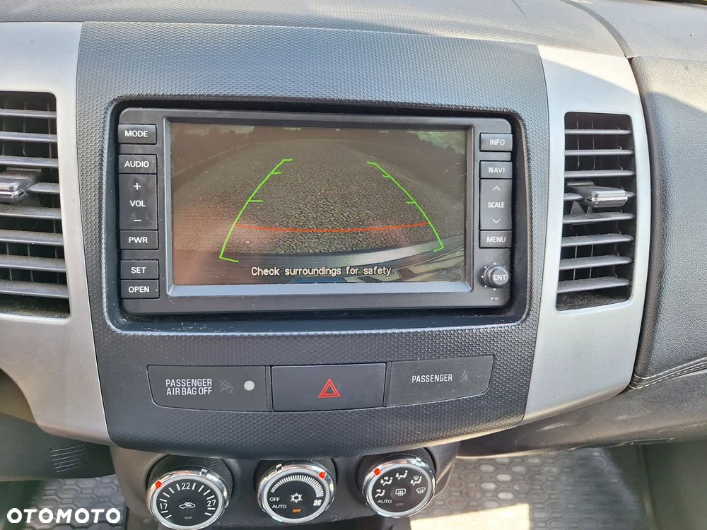 Peugeot 4007 2.2HDi Premium - 8
