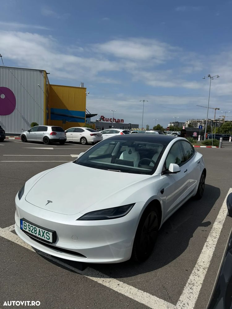 Tesla Model 3 - 18