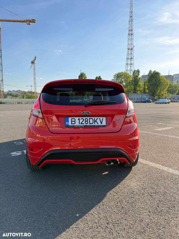 Ford Fiesta 1.6 EcoBoost mit Leder-Sport-Paket ST - 3