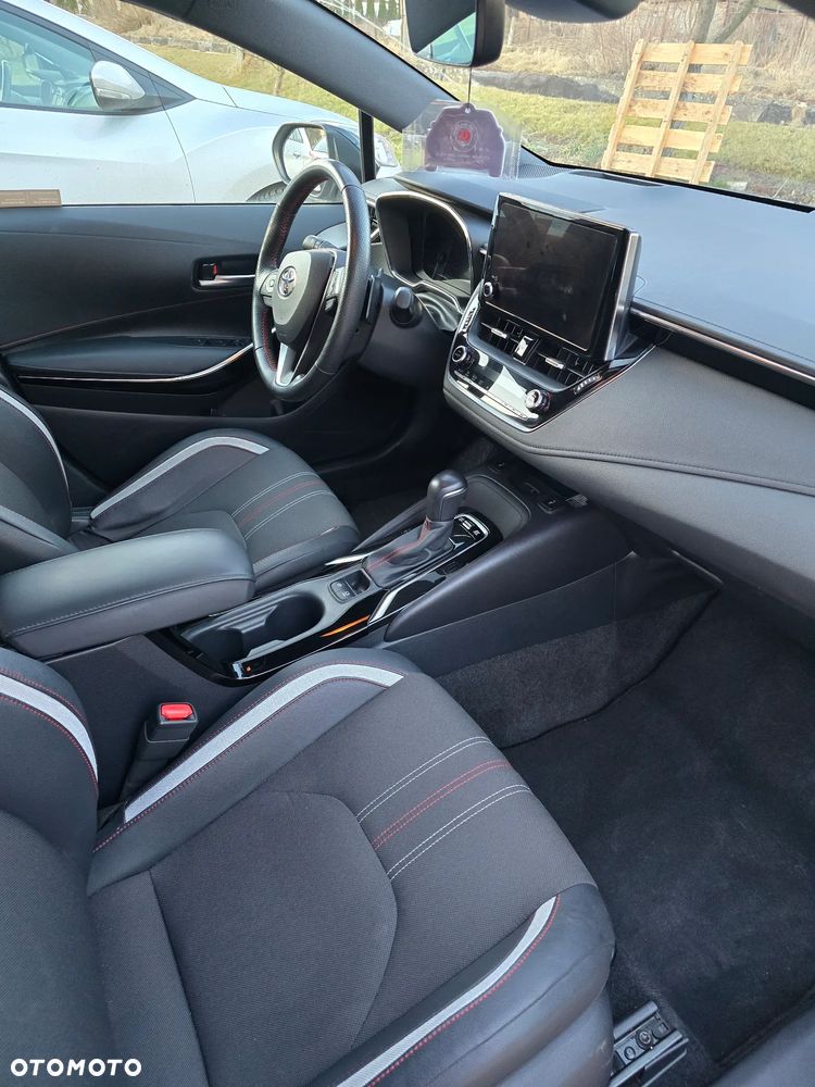 Toyota Corolla 2.0 Hybrid GR Sport - 8