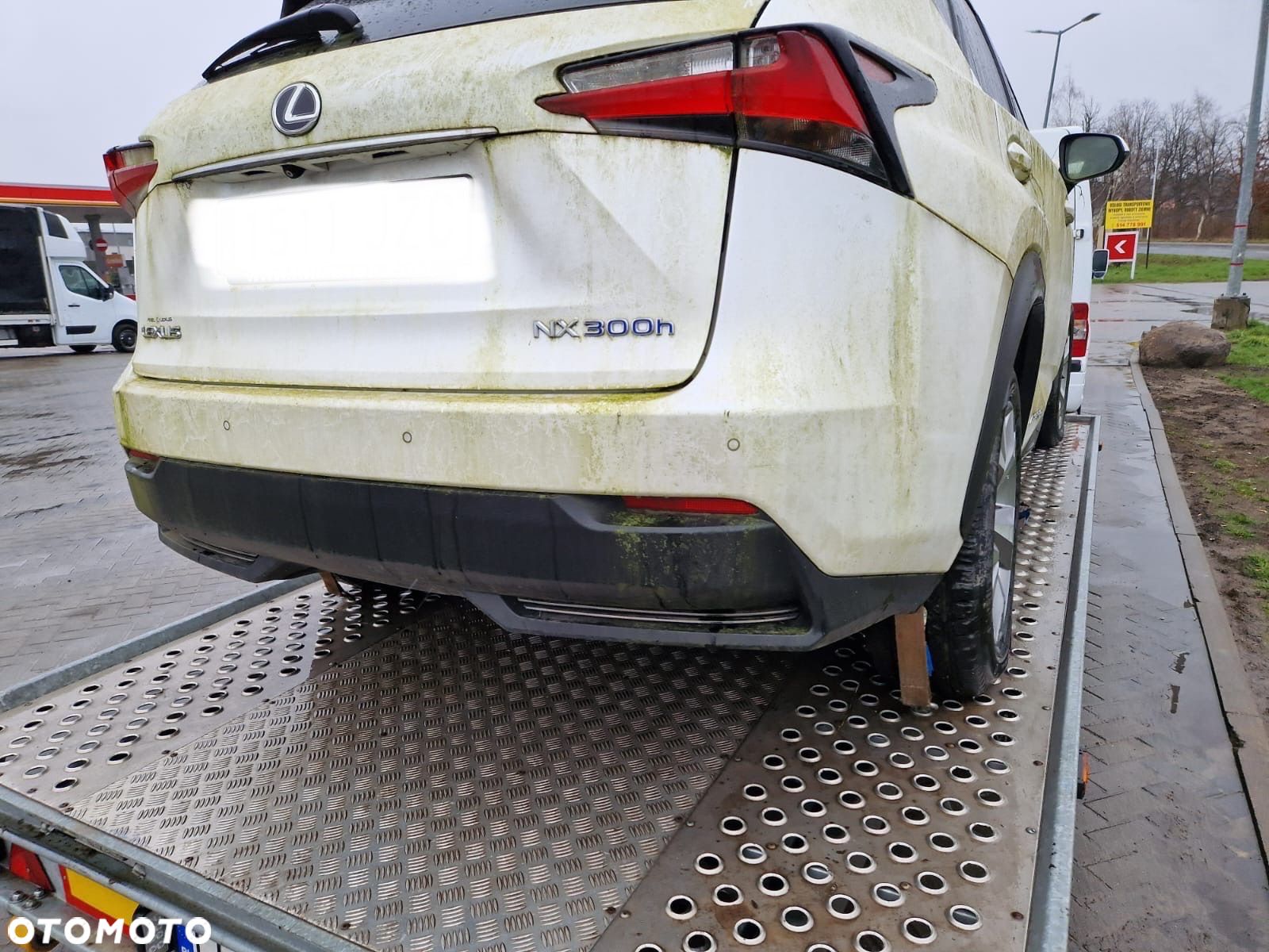 Zderzak tył Lexus NX300h 14-21r. - 1