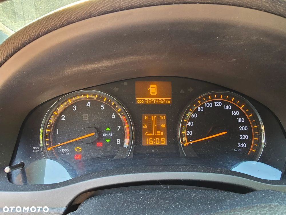 Toyota Avensis 2.0 Sol NAVI - 8