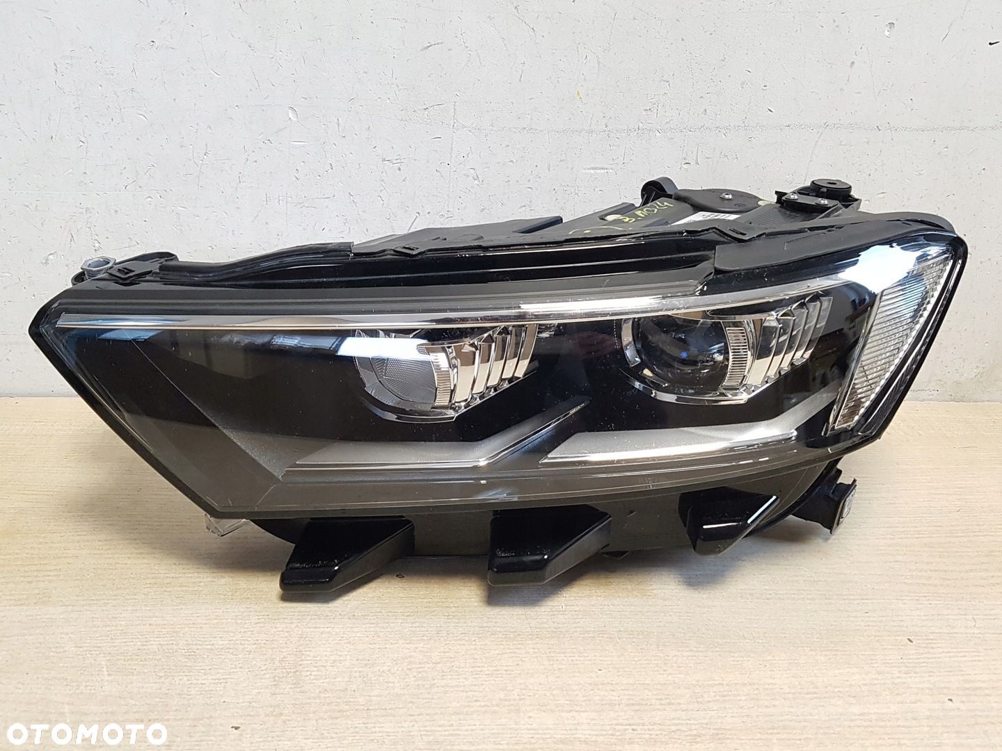 VW T-ROC lewy reflektor lampa FULL LED 2GA941773 - 1