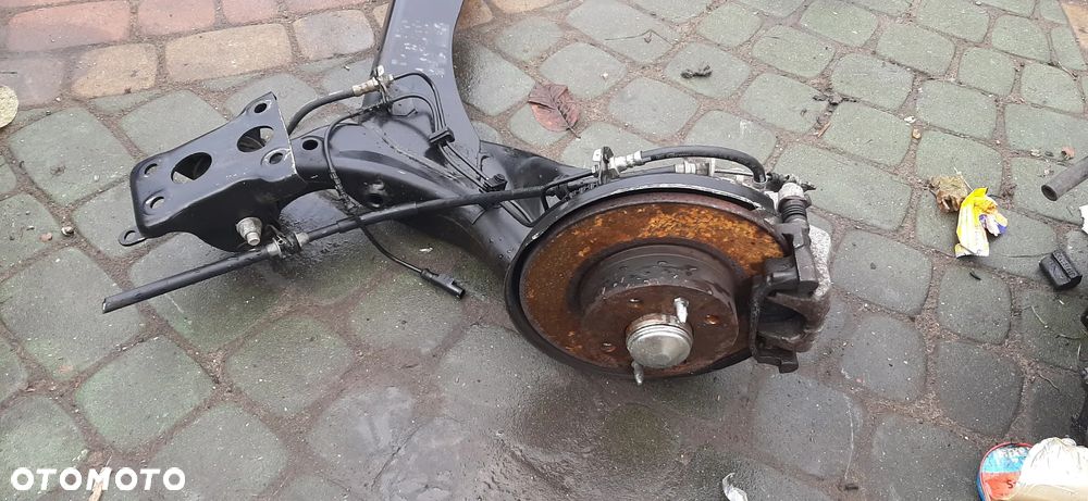 Tylna belka OŚ lancia delta 3 III Fiat Bravo 2 II komplet z zaciskami Orginał Bez rdzy - 3