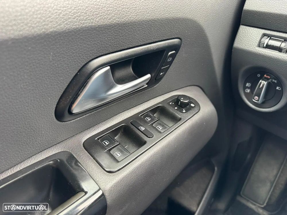 VW Amarok 2.0 BiTDI BMT Highline - 37